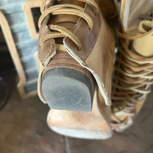 Freebird by Steven Tan Heeled Boots  Western boot - Picture 6 of 6